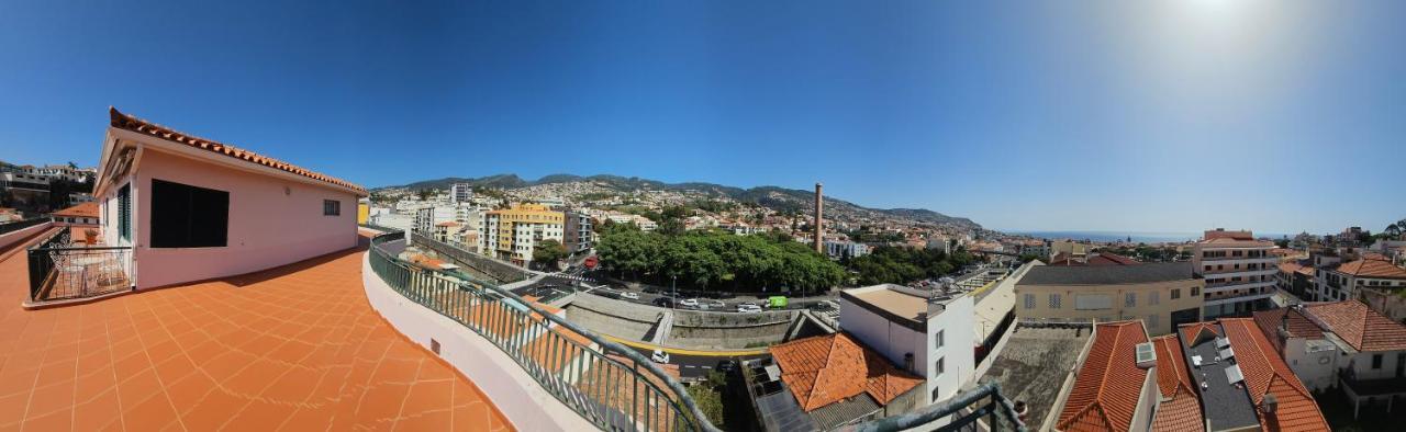 Garden And Seaview Apartment - Free Parking Funchal  Luaran gambar