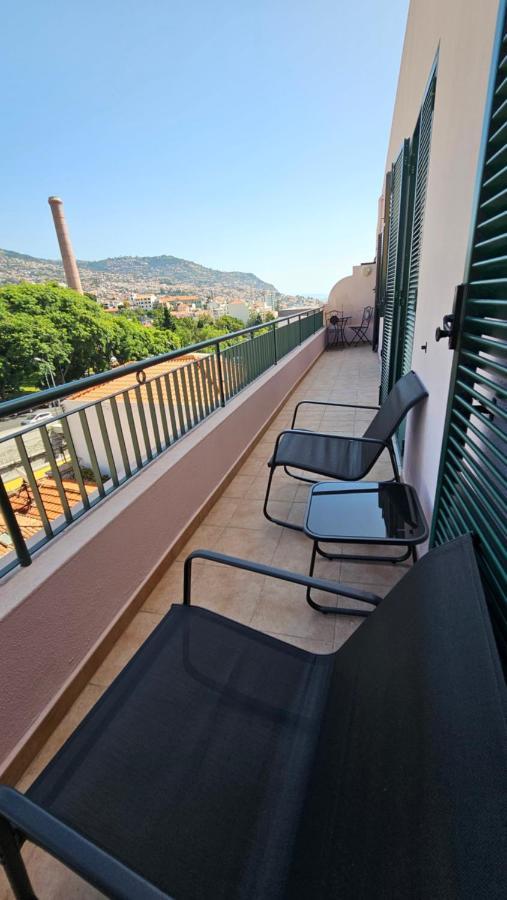 Garden And Seaview Apartment - Free Parking Funchal  Luaran gambar